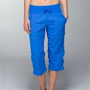 Lululemon blue cropped dance studio pants pipe dream blue size 8 No Liner